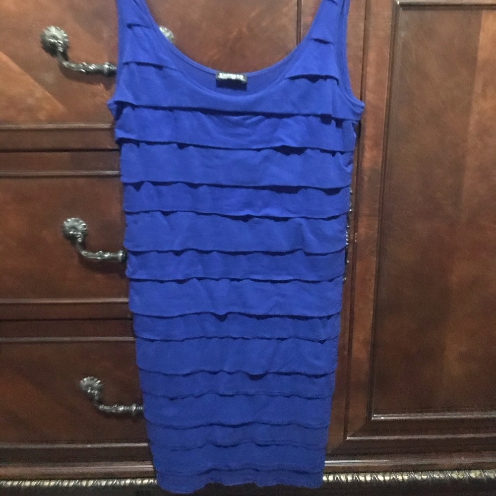 EXPRESS DRESS